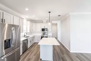 11300 Cypress Ln, Fort Myers Beach, FL 33931 - Photo 4