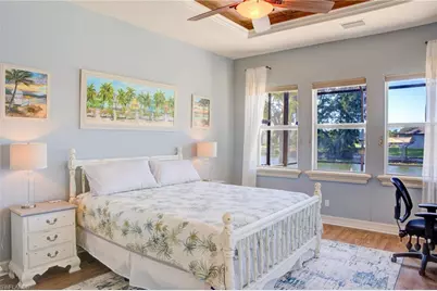 525 SW 8th Ter, Cape Coral, FL 33991 - Photo 14