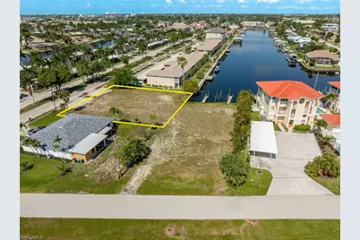 1749 Beach Pkwy, Cape Coral, FL 33904 - Photo 12