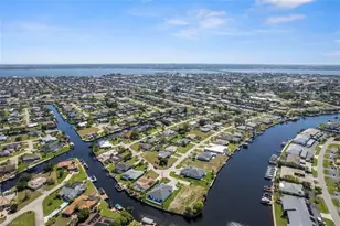 1107 SE 38th St, Cape Coral, FL 33904 - Photo 8
