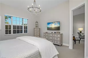 700 Bentwater Cir, Naples, FL 34108 - Photo 12