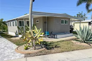 11290 Bayside Blvd, Fort Myers Beach, FL 33931 - Photo 2