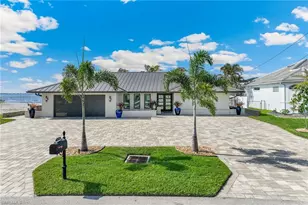 2286 SE 28th St, Cape Coral, FL 33904 - Photo 1