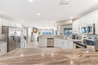 2286 SE 28th St, Cape Coral, FL 33904 - Photo 8