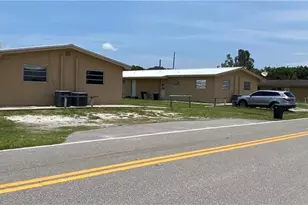 599 Ave R SW, Moore Haven, FL 33471 - Photo 2