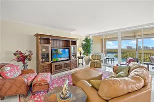 425 Dockside Dr, Naples, FL 34110 - Photo 8