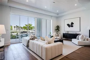 201 8th St S, Naples, FL 34102 - Photo 4