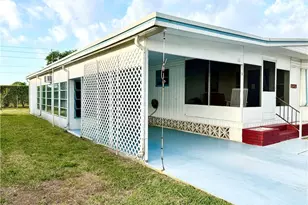 16 Turquoise Ave, Naples, FL 34114 - Photo 4