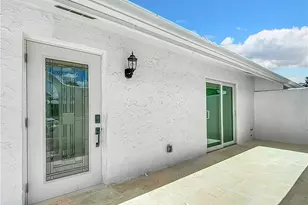 1405 Curlew Ave, Naples, FL 34102 - Photo 6