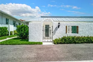 1405 Curlew Ave, Naples, FL 34102 - Photo 4