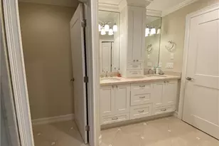 9101 Vanderbilt Dr, Naples, FL 34108 - Photo 14