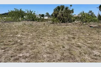 2111 NW 9th Ter, Cape Coral, FL 33993 - Photo 4