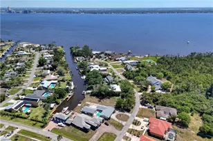 1888 Coral Cir, North Fort Myers, FL 33903 - Photo 4