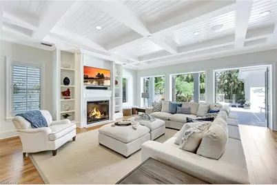 455 13th Ave S, Naples, FL 34102 - Photo 2