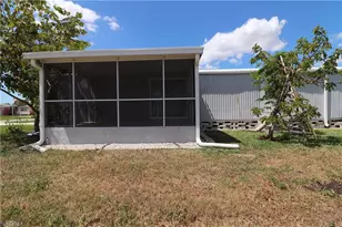 221 Grassy Key Ln, Naples, FL 34114 - Photo 4