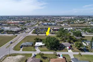 758 SW 4th St, Cape Coral, FL 33991 - Photo 12