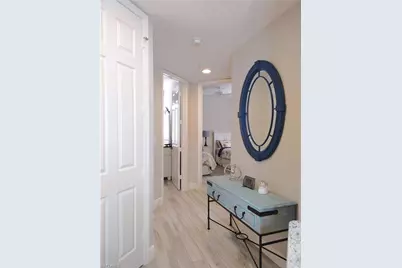 400 Flagship Dr #501, Naples, FL 34108 - Photo 8