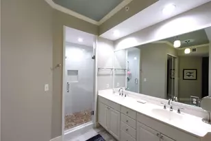 400 Flagship Dr, Naples, FL 34108 - Photo 20