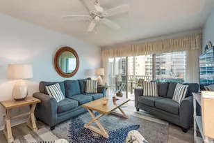 1 Bluebill Ave, Naples, FL 34108 - Photo 4