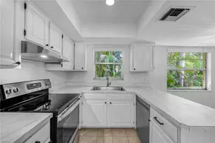 3200 Binnacle Dr, Naples, FL 34103 - Photo 2