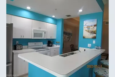 8076 Queen Palm Ln #413, Fort Myers, FL 33966 - Photo 2