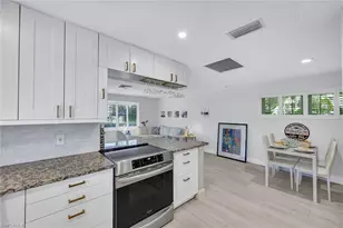 1550 Sandpiper St, Naples, FL 34102 - Photo 10