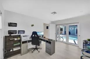 1550 Sandpiper St, Naples, FL 34102 - Photo 18