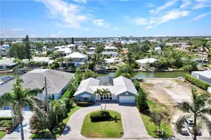 1550 Sandpiper St, Naples, FL 34102 - Photo 2