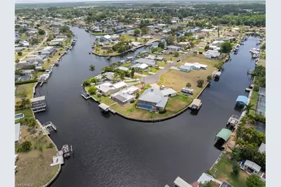 2020 Aruba Ave, Fort Myers, FL 33905 - Photo 36