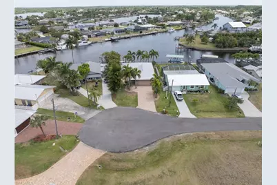 2020 Aruba Ave, Fort Myers, FL 33905 - Photo 38