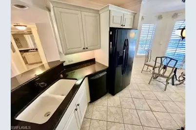 340 Horse Creek Dr #307, Naples, FL 34110 - Photo 12