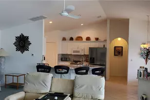 9 SE 15th Ave, Cape Coral, FL 33990 - Photo 4