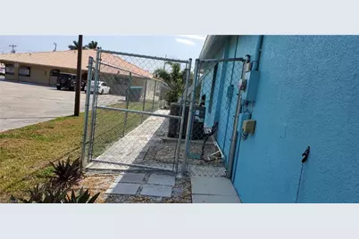 9 SE 15th Ave, Cape Coral, FL 33990 - Photo 18