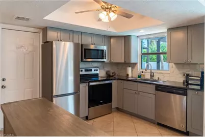 3582 Papaya St, Saint James City, FL 33956 - Photo 10