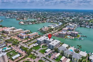 2880 Gulf Shore Blvd N, Naples, FL 34103 - Photo 34