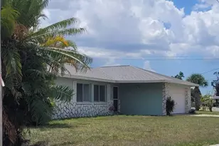 847 Hydrangea Dr, North Fort Myers, FL 33903 - Photo 20