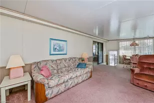 182 Caravan Cir, North Fort Myers, FL 33903 - Photo 4