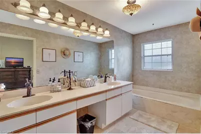 2103 Tama Cir #202, Naples, FL 34112 - Photo 32