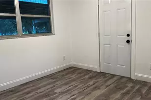 310 S Elm St, Labelle, FL 33935 - Photo 10