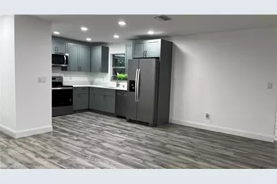 310 S Elm St, Labelle, FL 33935 - Photo 6