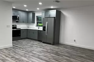 310 S Elm St, Labelle, FL 33935 - Photo 6