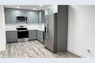 310 S Elm St, Labelle, FL 33935 - Photo 14