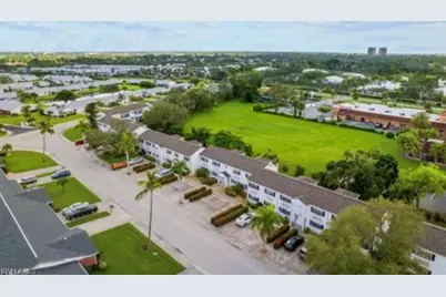 7019 Cedarhurst Dr #9B, Fort Myers, FL 33919 - Photo 6