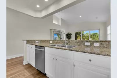 10540 Marino Pointe Dr #304, Miromar Lakes, FL 33913 - Photo 12