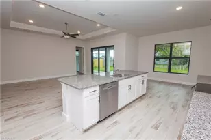 459 NE 2nd Pl, Cape Coral, FL 33909 - Photo 32