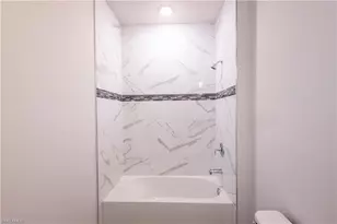 459 NE 2nd Pl, Cape Coral, FL 33909 - Photo 28