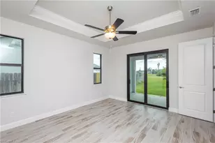 459 NE 2nd Pl, Cape Coral, FL 33909 - Photo 22