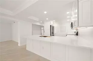 200 Periwinkle Way, Sanibel, FL 33957 - Photo 4