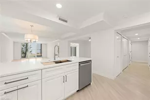 200 Periwinkle Way, Sanibel, FL 33957 - Photo 10