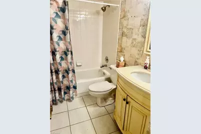 5765 Trailwinds Dr #115, Fort Myers, FL 33907 - Photo 12